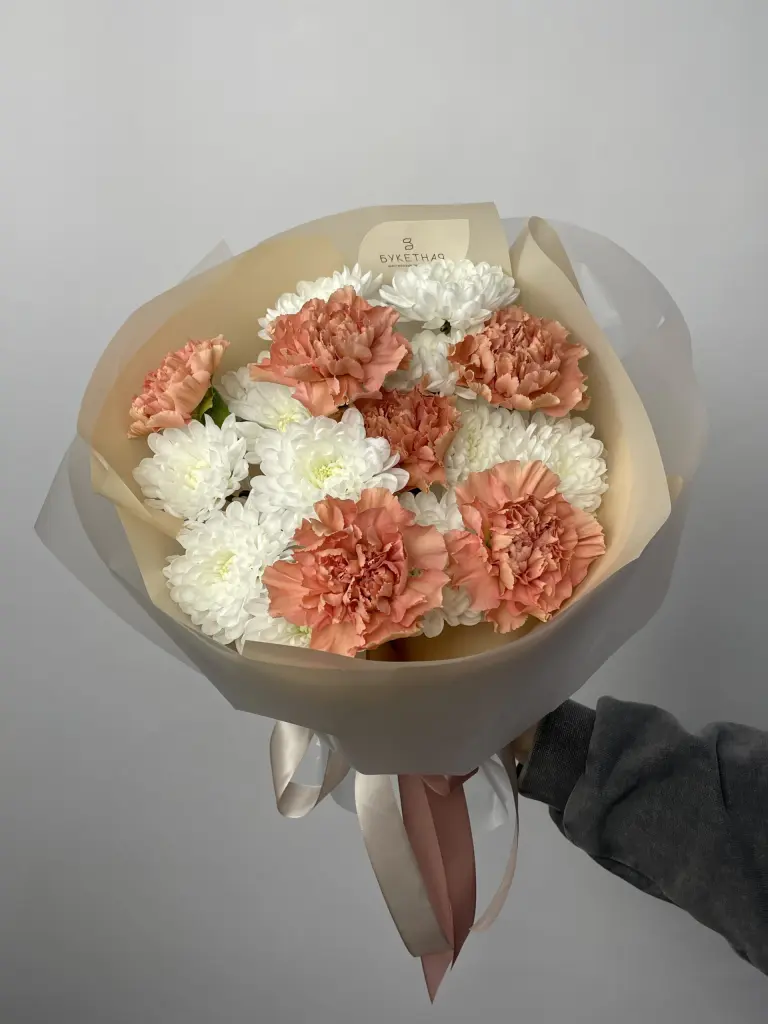 Дуо букет с гвоздикой и хризантемой Алтай