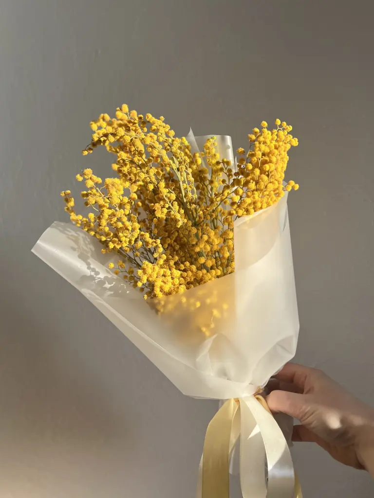 БУКЕТ ИЗ СУХОЦВЕТА МИМОЗЫ