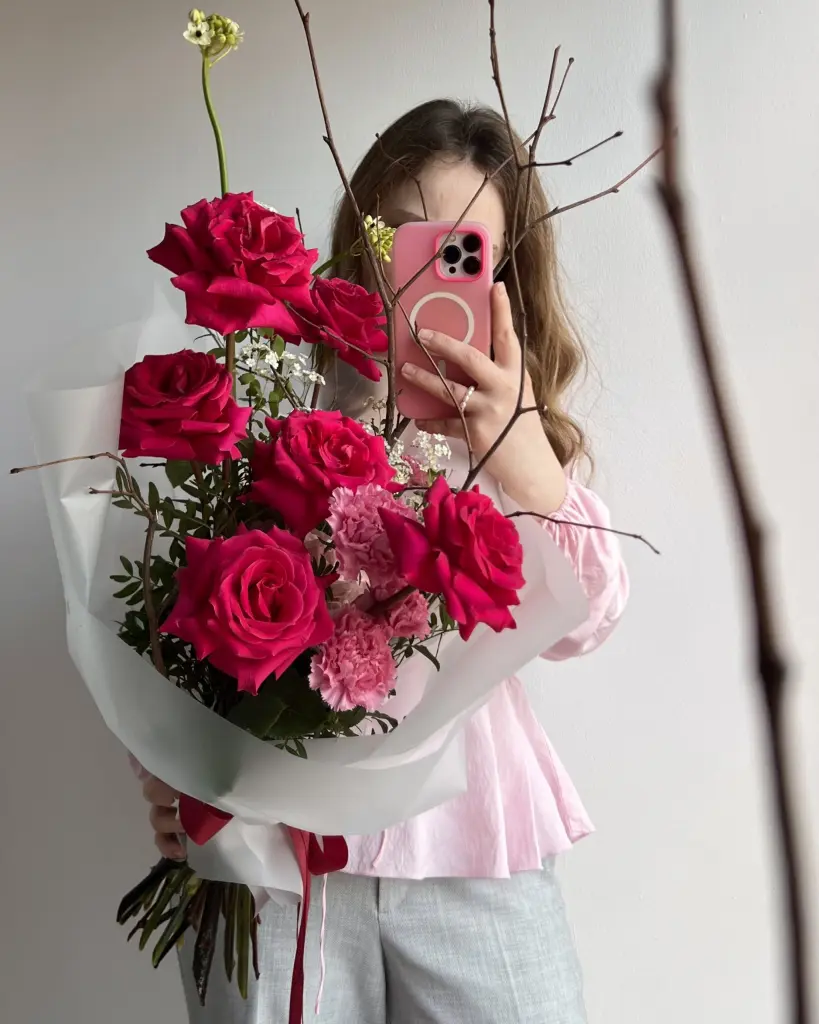 Яркий составной букет