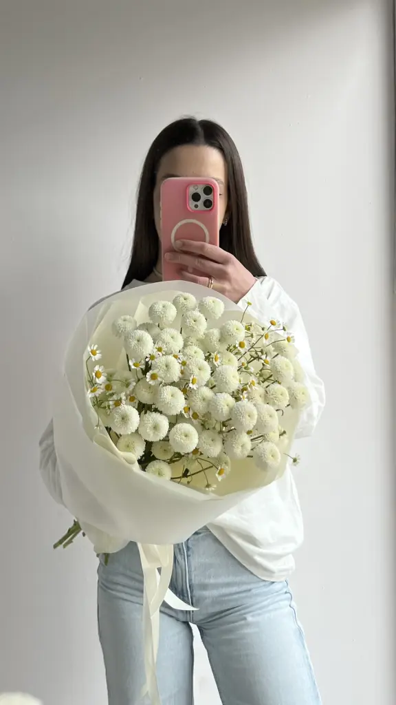 БУКЕТ ИЗ ХРИЗАНТЕМЫ И ТАНАЦЕТУМА