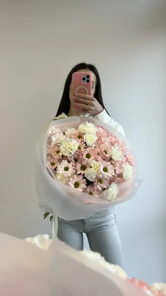 Дуобукет из Хризантемы Кеннеди и диантуса