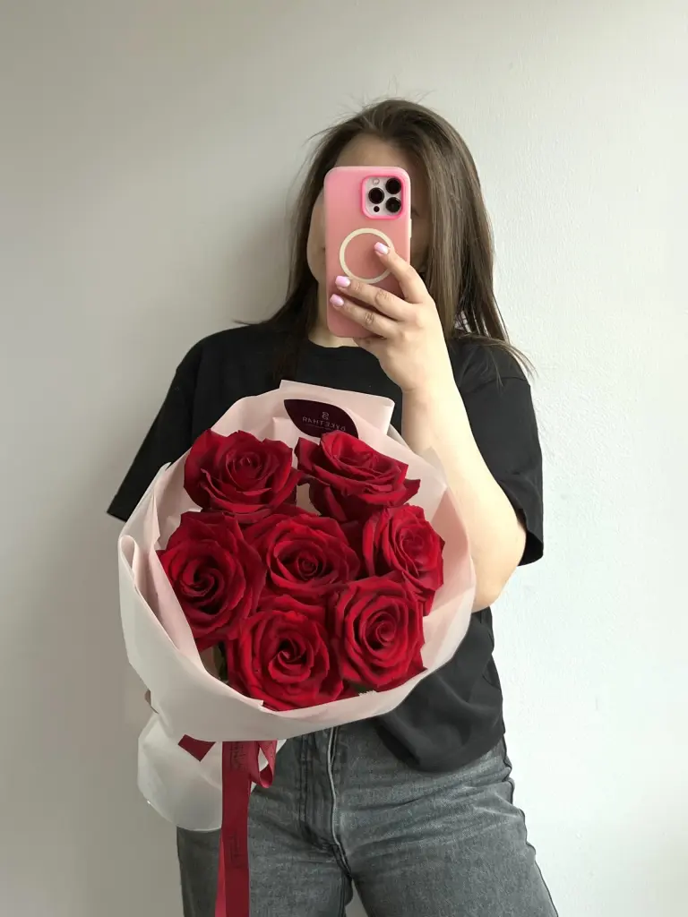 Монобукет из красной розы «Эксплорер»