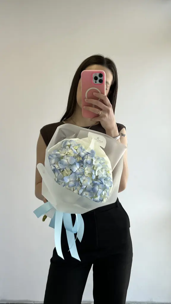 БУКЕТ С РОЗОВОЙ ГОРТЕНЗИЕЙ