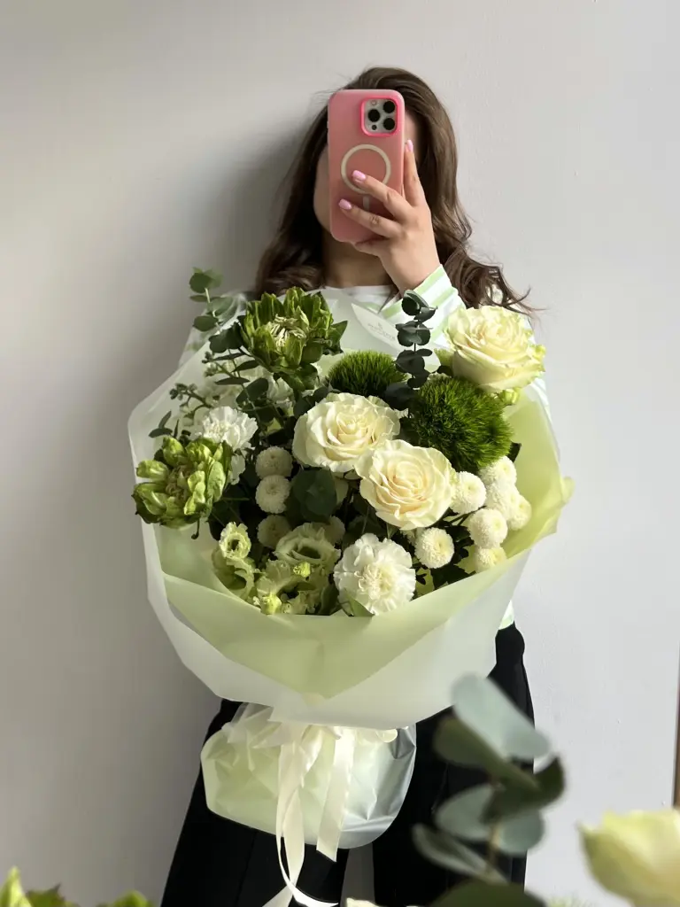 БУКЕТ В ЗЕЛЕНОЙ ГАММЕ