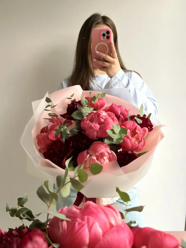 Монобукет из двух сортов Пиона