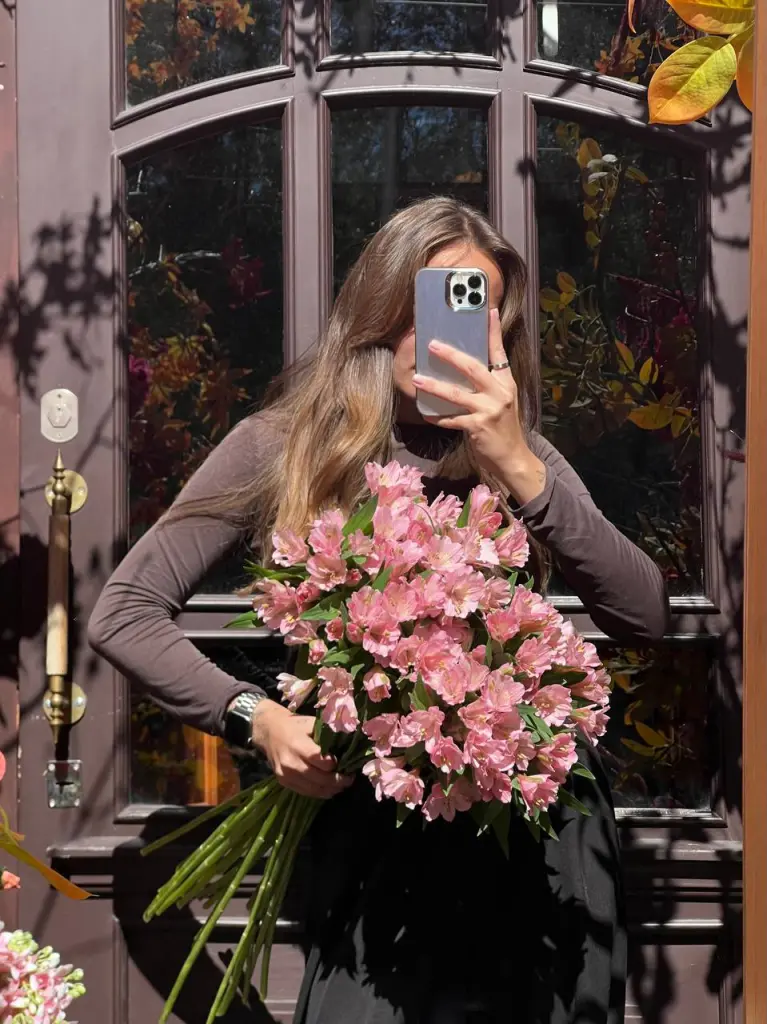 Альстромерия розовая